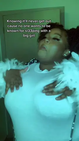 I like to call it ftph0bía perks🤠 (not me butchering @oh.its.phoebe dance) #biggirl #plussizeedition #plussize