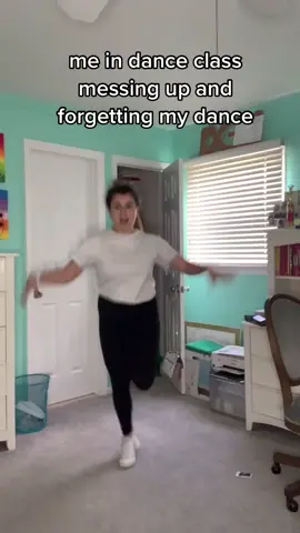 They get impressed by anything I love it LOL ￼#dance#dancer#dancecompetition#dancecomp#danceteacher#dancemoms#danceclass#dancelover#pov#fyp#girls
