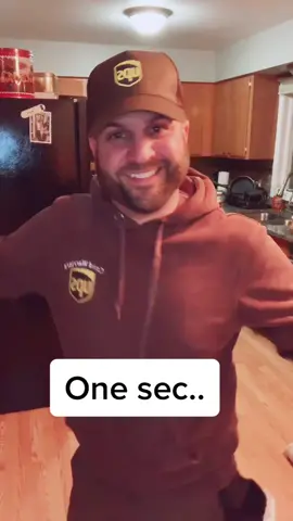 UPS MAN TO ROCKSTAR 😲🔥 #fyp #FindYourCore #transformation #ups #rockstar #singingupsguy #foryou #noresolve #iflovewasagun #rock #transition #spin