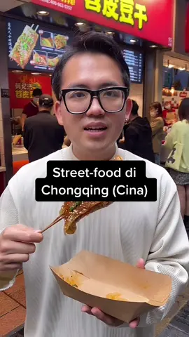 Incominciamo a mangiare un po' di #streetfood locali di #chongqing 🌶️ #cina #cibocinese