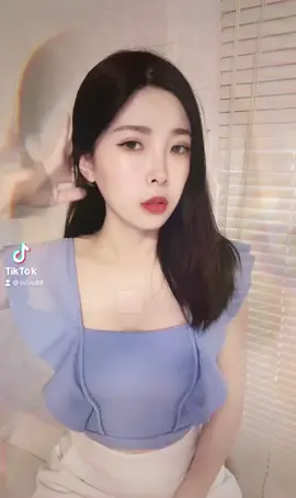 這個手指頭真的很鬧￼