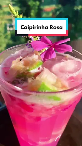 Caipirinha rosa! Essa você nunca viu! #drinks