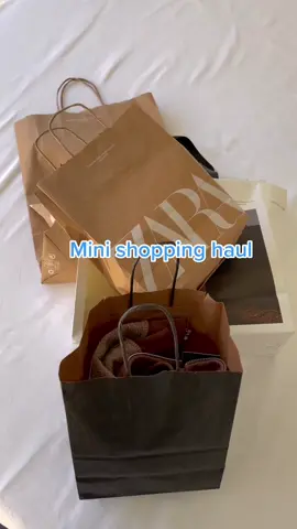 Haul from Aritzia, Zara, H&M and Sephora ! #shoppinghaul #shopwithme #spring2021 #fashion  #musthave #AirpodsJUMP