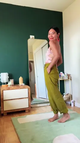 @callmeflowerchild do you like my outfit too? 🥰 #fyp #foryoupage #sustainablefashion @paloma_wool @sezane