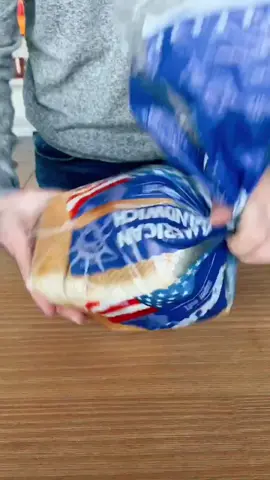 Lifehack - Toastbrot-Tüte schließen #LifeHack #fy #toast #fyp #brot