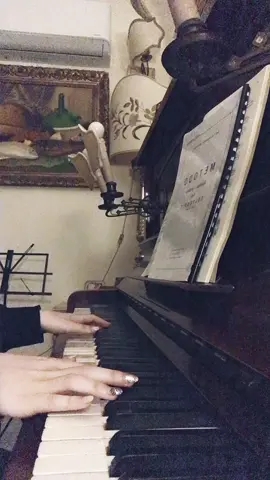 Scusate per il suono del pianoforte ma è scordato e vecchio🥺😅