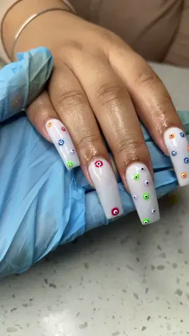 Nails & the nail tech🙃💞 #GoForTheHandful #fyp #foryou #foryoupage #curlyhair #nailtech #acrylicnails #nailcheck