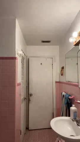 How. Mother’s wake there kids up #mothers #viral #blackfamiliesbelike #fyyp ￼#comedyvideo #funnyvideos #viral #foryourpage #comedytiktok