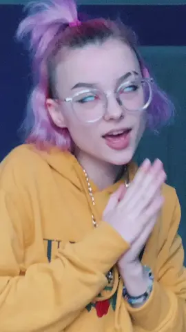 Day 1 of handjiving to songs that I shouldn’t