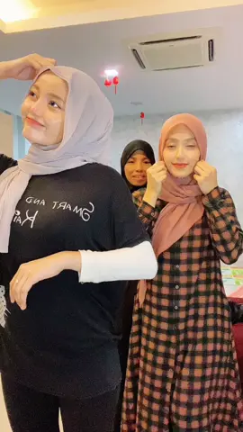 Epik2 with my kakak & bibik🙈🤣 #fyp #foryourpage #tiktokthailand #puteriisarii