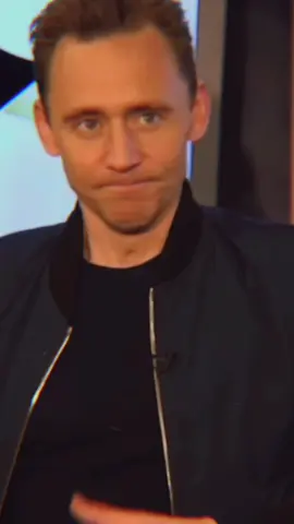 I can’t with this interviewer #viral #tomhidleston #loki #marvel #foryoupage #hiddlestoners