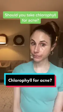 The problem with chlorophyll water for acne. #chlorophyll #chlorophyllwater #chlorophylldrops #clearskin #acneskincare #dermsoftiktok #dermatologist