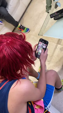 MAMÁ!!!! @srachave Lapizin está viendo mujeres en ig 😳🤬  #Risa