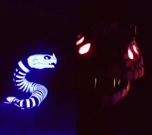 #duet with @rexystudio ‘Starting to like you’ #puppet #snakepuppet #uv #puppetmaster #eco #puppetry. #cute #vemon