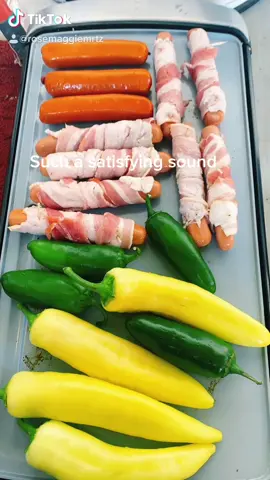 Asmr #JustAddBriskZero #GodzillaVsKongRoar #OneStepCloser #WidenTheScreen #GetCrocd #FreeFreeDance #hotdog #Foodie #mukbang #asmr #fypシ #viral #food