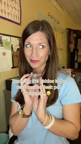 Omg! This is so gross, but the kids LOVE it! 🤣 I like to make our experiences as authentic as possible. 😬🤷🏻‍♀️ #teachersoftiktok #deskpets