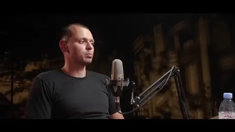 Небольшой отрывок нашего подкаста с Витей Комаровым. Переходите по ссылке в описании. #славакомиссаренко #комиссаренко #времяотвремени