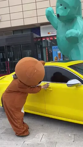 I don't care. I'm just playing.#funny #funnybear #funnyvideos #foryou #fyp