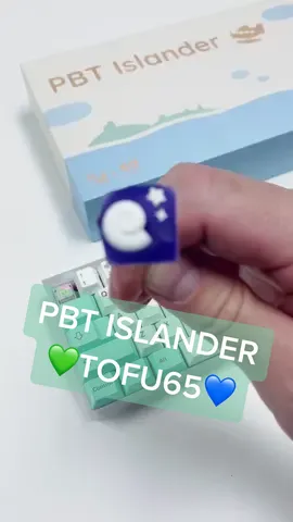 I 💚💙 ACNH 🥰 @thekey.company #animalcrossing #acnh #uwu #keebtok #custom #keyboard #hapathunder ⚡️