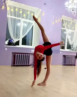 Happy birthday to me❤️ #redballet#dance#flex#flexibility#contortionist#stretching#aldc#dancemoms#ballet#gymnastics#rec#танцы#гибкость#гимнастика#рек