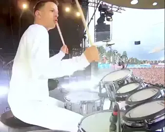 Andrew Marshall appreciation post p4 #andrewmarshall #drums #bellyache #billieeilish #finneas #ferbandfinneas #blosh #fyp