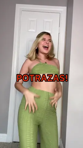 Estamos acostumbrados a criticarnos y nunca a darnos cumplidos 💚#bodypositivity #outfits
