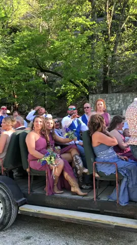 Can I get an OH YEAH #gillianmenziephotography #wedding #weddingparty #funnywedding #bridesmaids #groomsmen #party #wedding #fypシ
