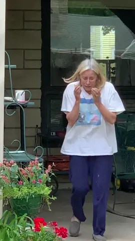 I made my grandma cry on Mother’s Day! #texas #kansas #roadtrip #surprisevisit