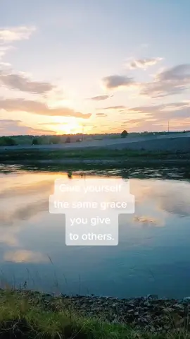 Give grace. #christiantiktok  #jesus #findinggod