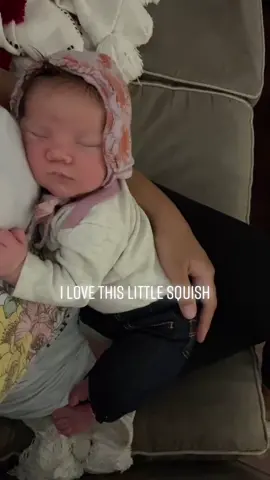 Can’t get enough of her little nap face 🥰
