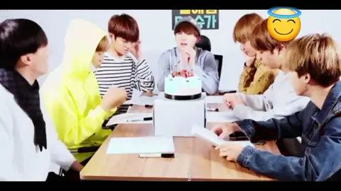 ketika bts berdoa#fypシ #Rm#jin #suga #jhope #jimin #v#jungkook #bts_official_bighit #bts #army #fypシ