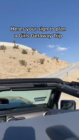 Found the best Airbnb in Joshua Tree #girlstriip #joshuatree #meetthegroup #airbnbfinds #getawayhouse #traveltok