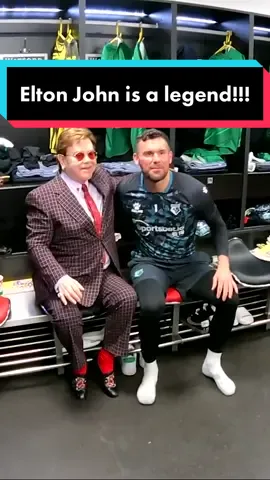 We had a VERY special guest in the changing room! 👀 #fyp #foryou #cyclinggk #football #PremierLeague #Soccer #goalkeeper #sports