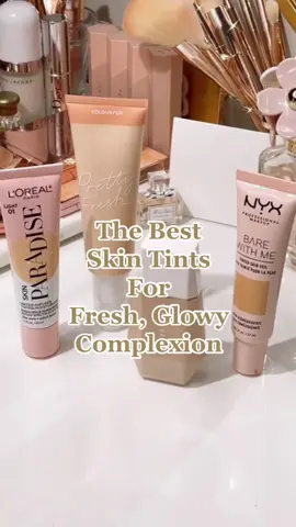 Don’t wanna wear foundation but still wanna keep the complexion natural and flawless? I gotchu 👀 #tintedmoisturizer #naturalmakeup #drugstoremakep