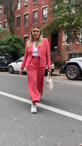 The Harry Styles x NYC crossover we all needed🚕🕺✨all outfits are @renttherunway💕follow my Instagram: @rendagrella