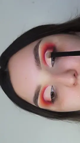 SUMMER TONES 💛🧡❤️ #ROMWEGetGraphic #makeup #fyp #viral