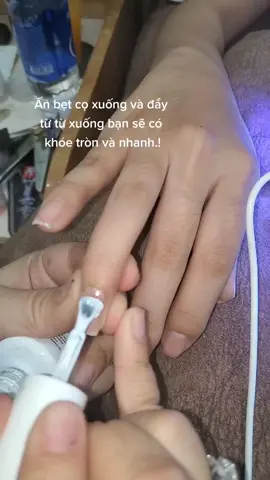 thấy nhiều b sơn đẹp mà hơi lâu, mình có cách này sơn vẫn đẹp và nhanh cho cadc bạn.