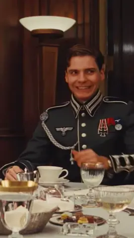 Rispondi a @rita2006141 ✨✨ #danielbrühl #danielbruhl #baronzemo #frederickzoller #ingloriousbasterds #marvel #fyp #danielbrühledit #tftws