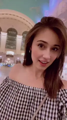 When your dad wants to be apart of TikTok.... #gossipgirl #dadsoftiktok #fyp
