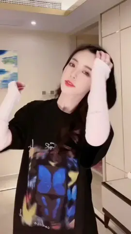 Китайский 🇨🇳 тренд #dance #китаянка #douyin #抖音 #chinesetiktok❤️✌️