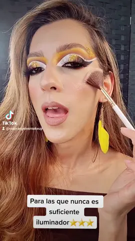 Amor por el brillo⭐ #fypシ #makeuplook #makeuphilighter