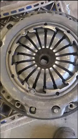 Chevy Cruze Clutch swap. doesn't know how to drive stick. done less then a yr ago #fyp #mechanic #cantdrive