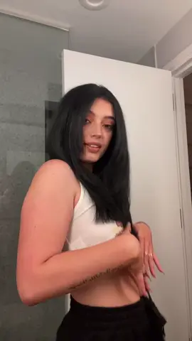 This dance is vibey don’t even lie to yourself