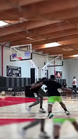 He’s called the hezi god for a reason 🥶👀 @thehezigod #basketball #hezi #ankles