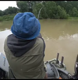 Pullll my friend #fishing #catfish #YuriGrisendi #catfishing