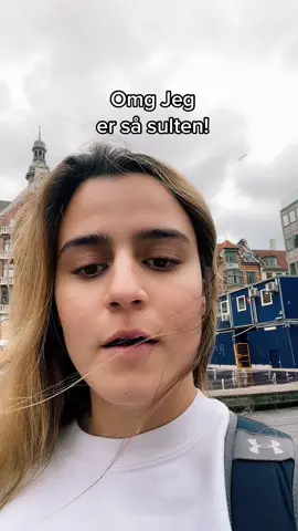 Hvad skal jeg spiser? 😅😎 #sofialærerdansk @christinatokking