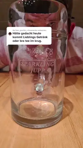 @ben_jaschik_ antworten die Kamera ist heute Breakedance gefahren 🤣 #fanta #lieblingsgetränk #mein #krug