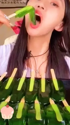 Green tongue 👅 😜😂#food #eating #jelly😋 #delicious #foryou #fyp