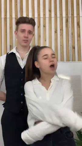 А какие там вообще слова?🗿