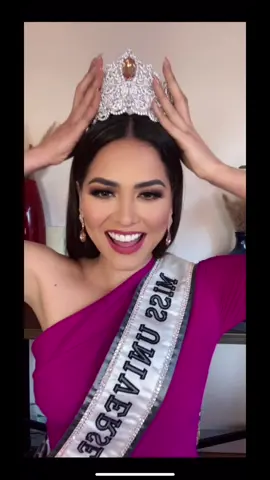 Nomas de adrede 😂 #joke #missuniverse #latinona